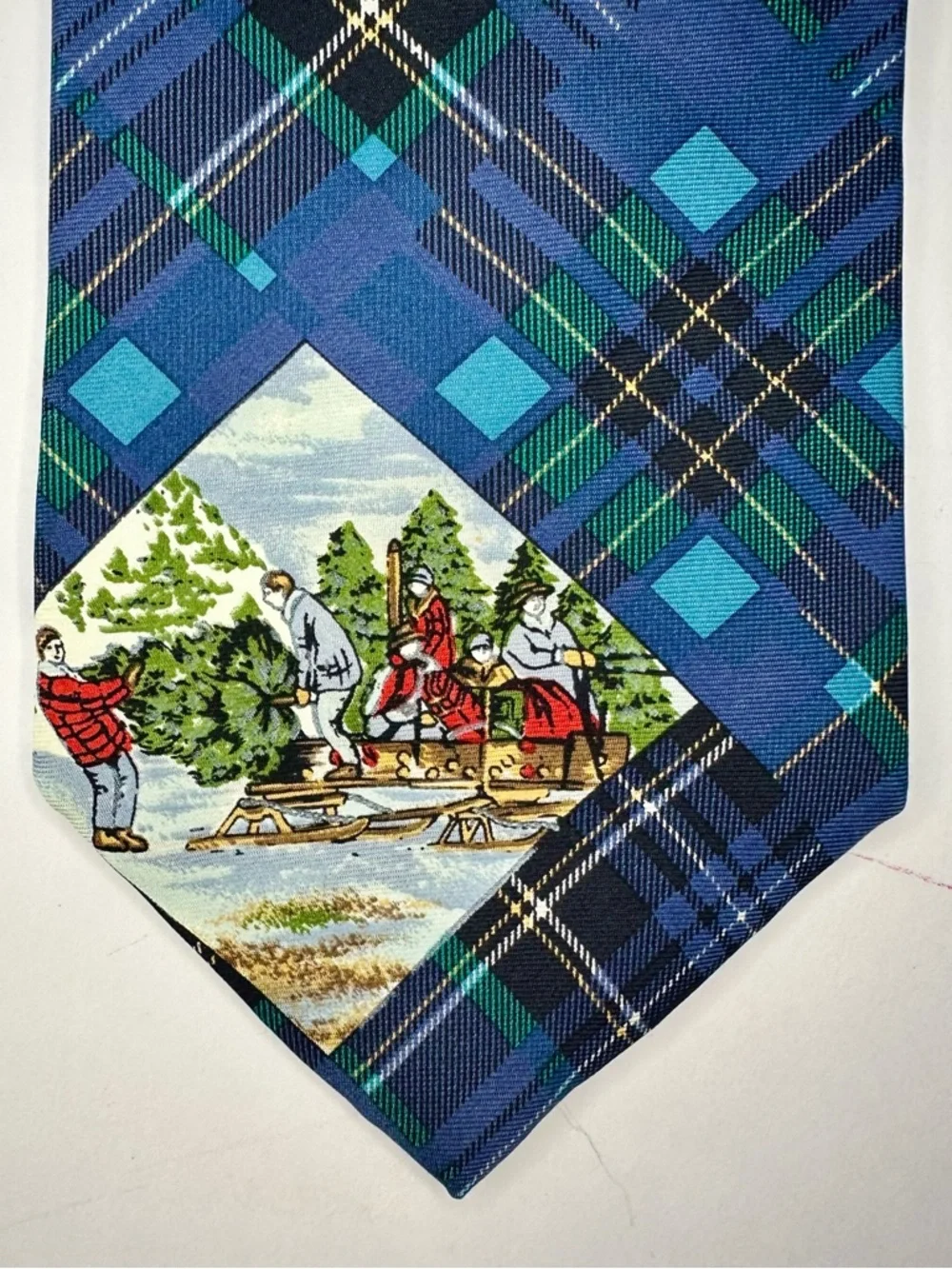 🎄Vintage CHAPS RALPH LAUREN Winter Holiday Scene Blue Classic Tie, 4”